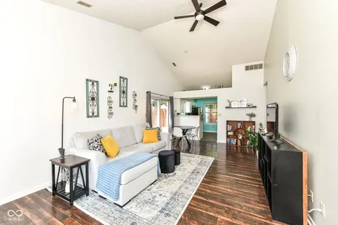 9691 Roxbury Drive Fishers IN 46038