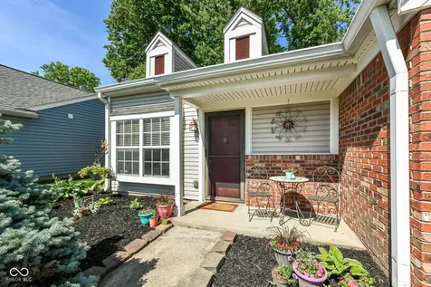 9691 Roxbury Drive Fishers IN 46038