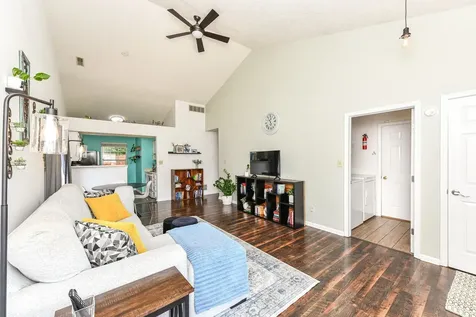 9691 Roxbury Drive Fishers IN 46038