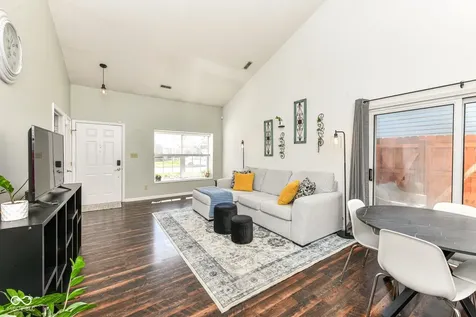 9691 Roxbury Drive Fishers IN 46038