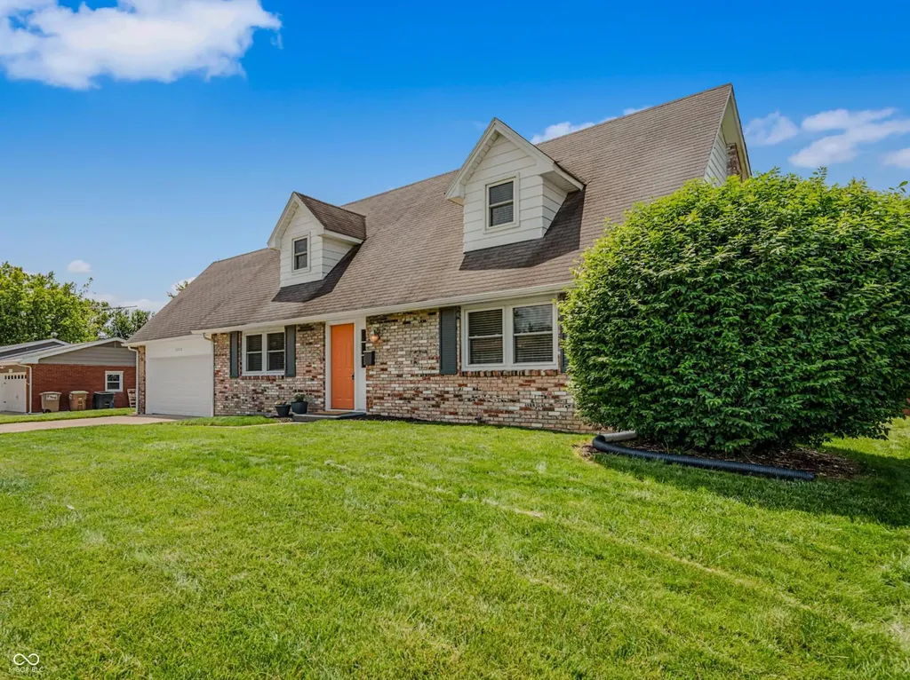 3232 Fairlawn Drive Columbus IN 47203
