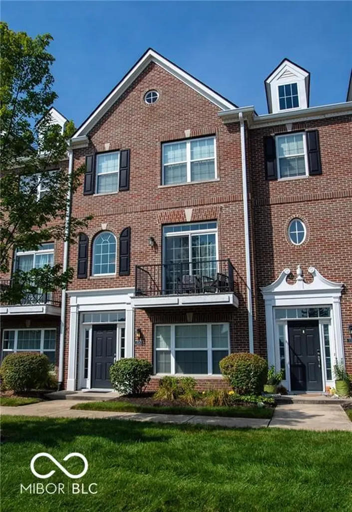11563 Reagan Drive Fishers IN 46038
