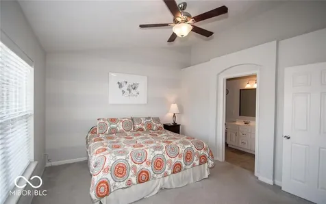 11563 Reagan Drive Fishers IN 46038