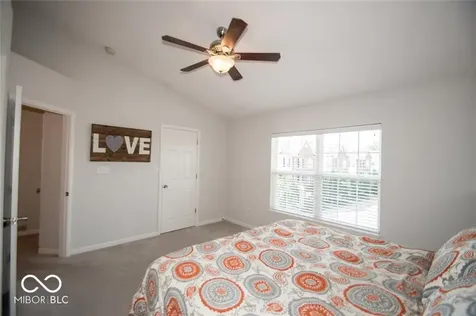 11563 Reagan Drive Fishers IN 46038