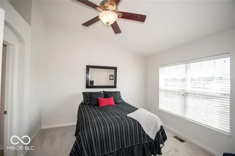 11563 Reagan Drive Fishers IN 46038