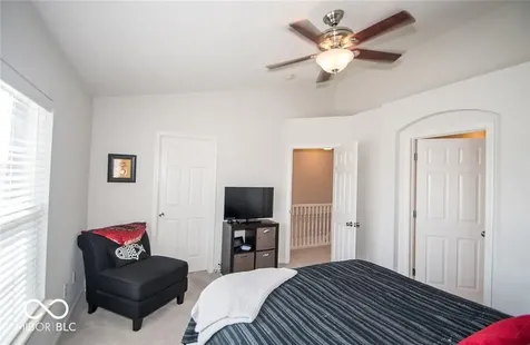 11563 Reagan Drive Fishers IN 46038