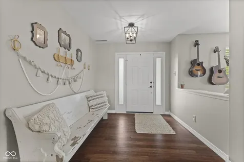 5334 Lily Pad Lane Indianapolis IN 46237
