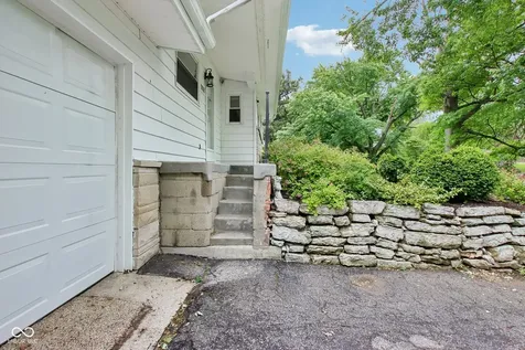 2428 Tulip Drive S Indianapolis IN 46227