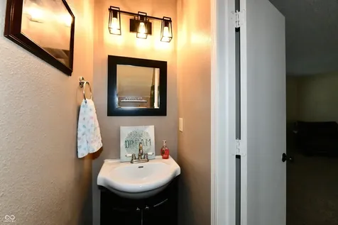 9890 Sapphire Berry Lane Fishers IN 46038