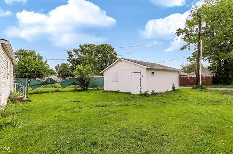 817 Division Street Indianapolis IN 46221