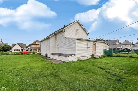 817 Division Street Indianapolis IN 46221