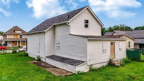 817 Division Street Indianapolis IN 46221