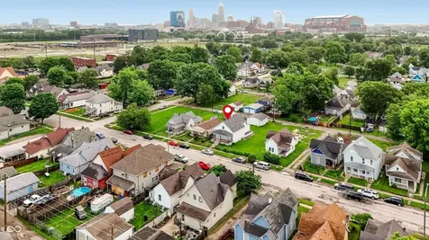 817 Division Street Indianapolis IN 46221
