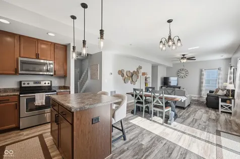 211 Thistlewood Drive Greenfield IN 46140