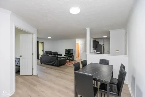 8750 Yardley Court Indianapolis IN 46268