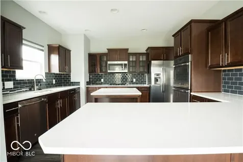 15665 Eastpark Drive Noblesville IN 46060