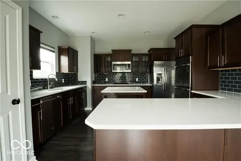 15665 Eastpark Drive Noblesville IN 46060