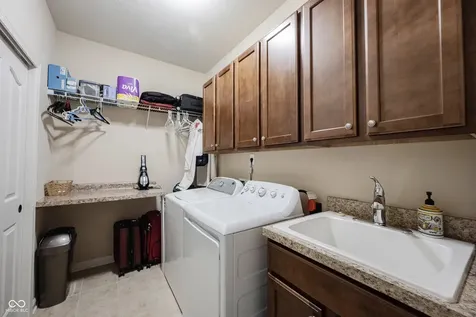 12893 Mondavi Drive Fishers IN 46037