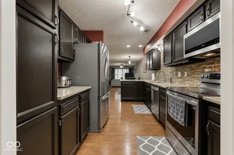 6136 Rockwell Place Indianapolis IN 46237