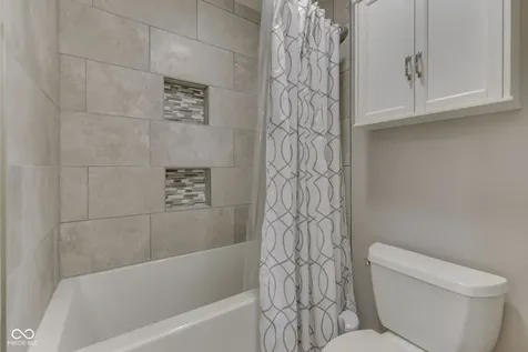 6136 Rockwell Place Indianapolis IN 46237