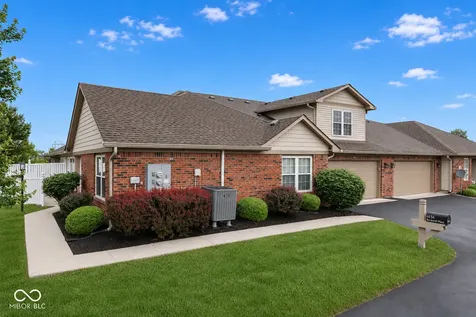 6136 Rockwell Place Indianapolis IN 46237