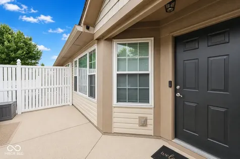 6136 Rockwell Place Indianapolis IN 46237