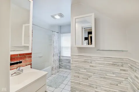 73 S 3rd Avenue Beech Grove IN 46107