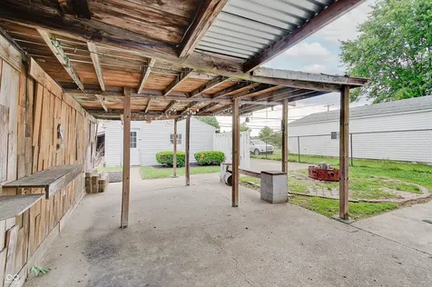 73 S 3rd Avenue Beech Grove IN 46107