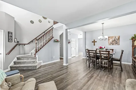 8595 Harlekin Court Avon IN 46123