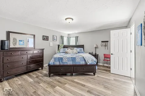 8595 Harlekin Court Avon IN 46123