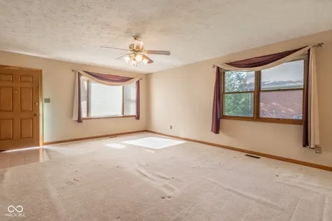 2857 Colony Lake West Drive Plainfield IN 46168