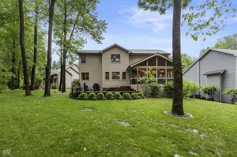 1122 Bitterwood Court Columbus IN 47201