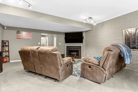 1122 Bitterwood Court Columbus IN 47201