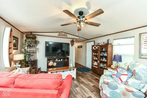 30 Blue Water Drive Cicero IN 46034