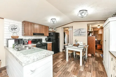 30 Blue Water Drive Cicero IN 46034