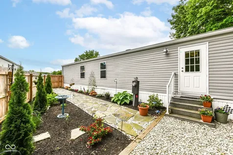 30 Blue Water Drive Cicero IN 46034