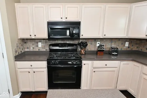 541 Yorktown Lane Avon IN 46123