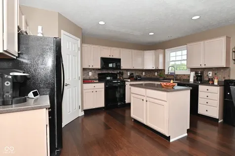 541 Yorktown Lane Avon IN 46123