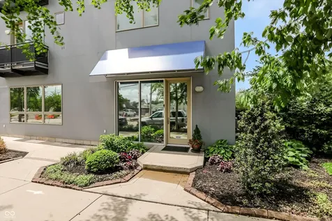 1030 Jackson Street Columbus IN 47201