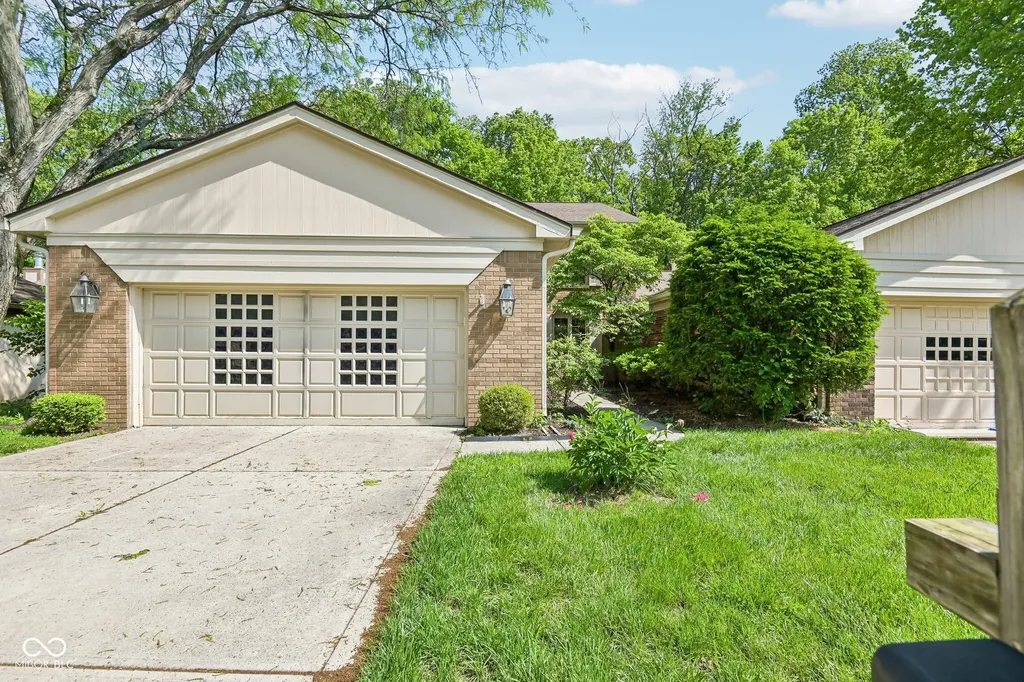 5214 Fawn Hill Court Indianapolis IN 46226
