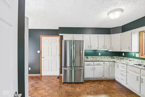5214 Fawn Hill Court Indianapolis IN 46226