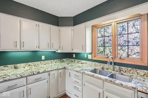 5214 Fawn Hill Court Indianapolis IN 46226