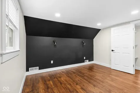 831 Dawson Street Indianapolis IN 46203