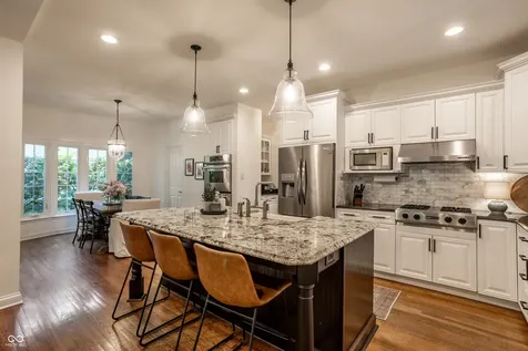 4626 Woods Edge Drive Zionsville IN 46077