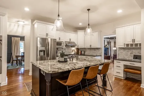 4626 Woods Edge Drive Zionsville IN 46077