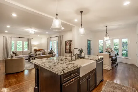 4626 Woods Edge Drive Zionsville IN 46077