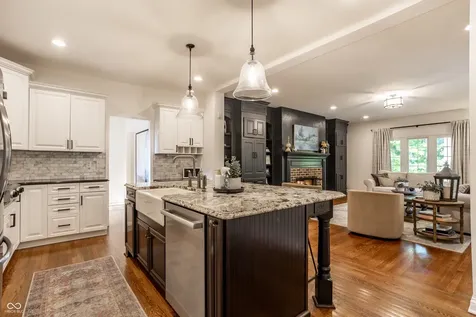 4626 Woods Edge Drive Zionsville IN 46077