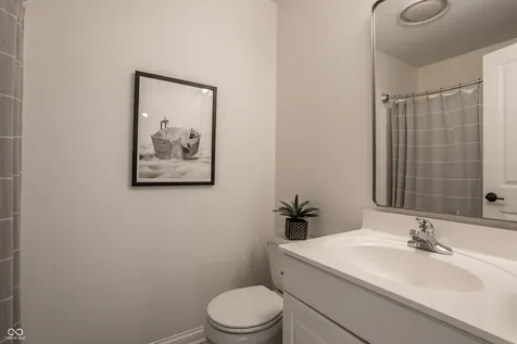 4626 Woods Edge Drive Zionsville IN 46077