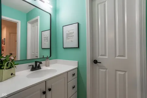 4626 Woods Edge Drive Zionsville IN 46077