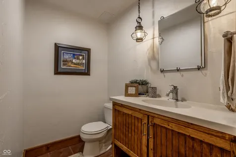 4626 Woods Edge Drive Zionsville IN 46077